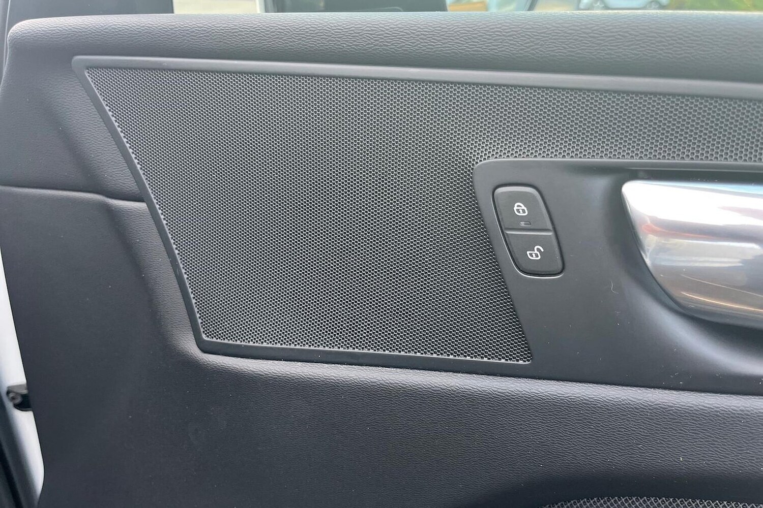 Used Volvo XC60 2022 for sale - 76402402: Photo 32