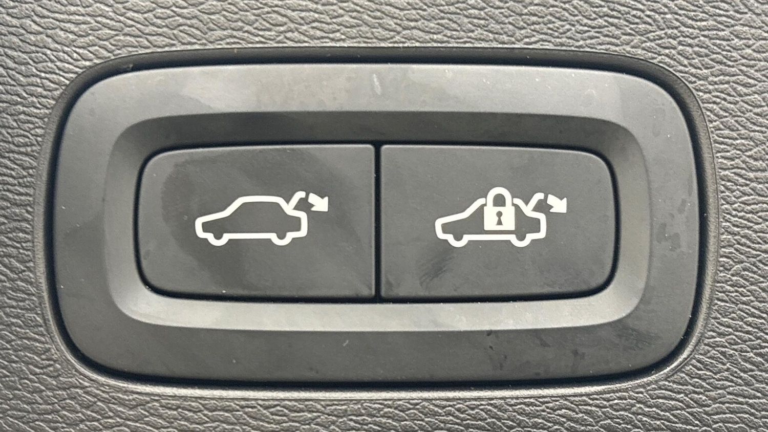 Used Volvo XC60 2025 for sale - 77888669: Photo 16