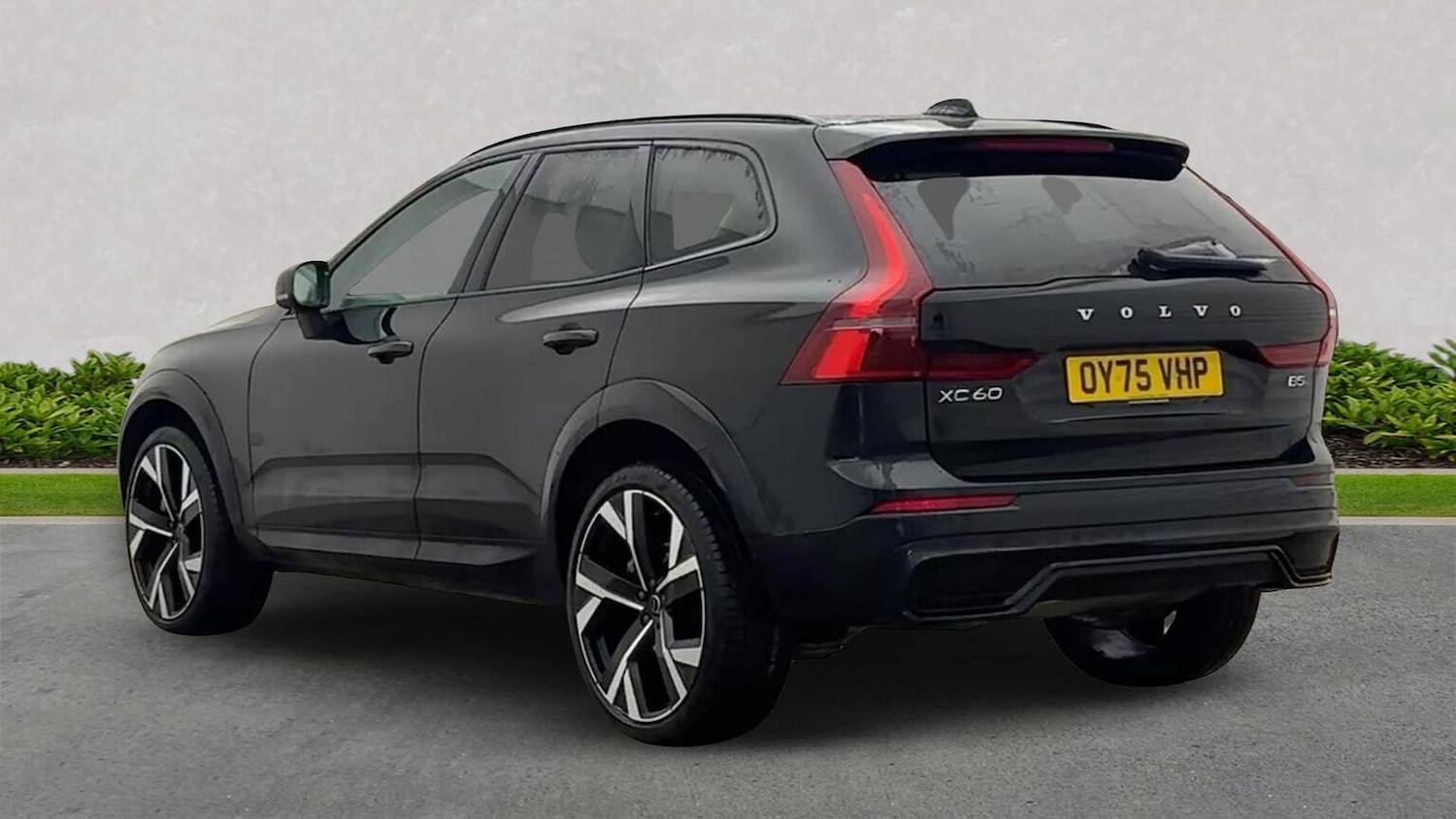 Used Volvo XC60 2025 for sale - 77888669: Photo 3