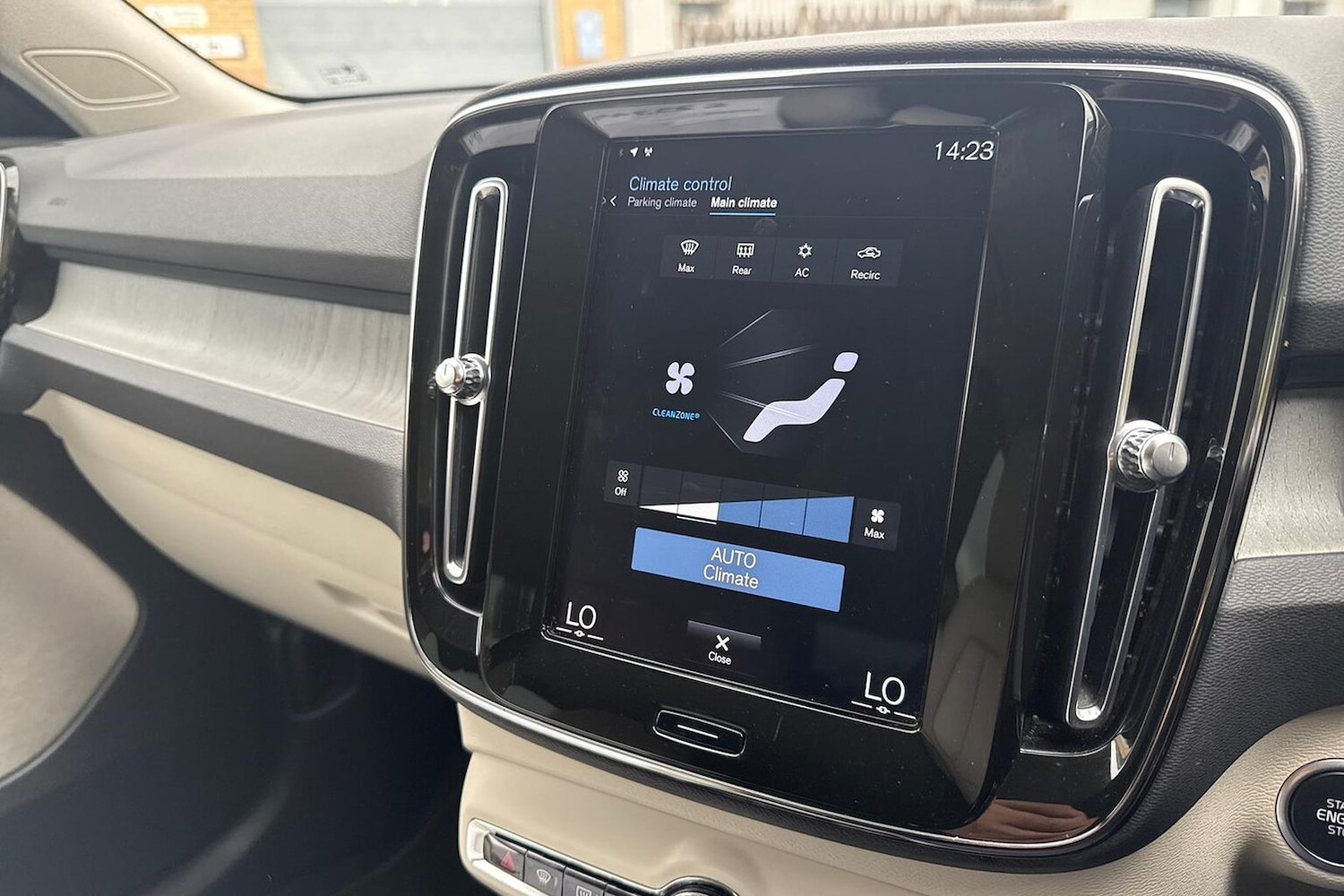 Used Volvo XC40 2020 for sale - 76588596: Photo 11