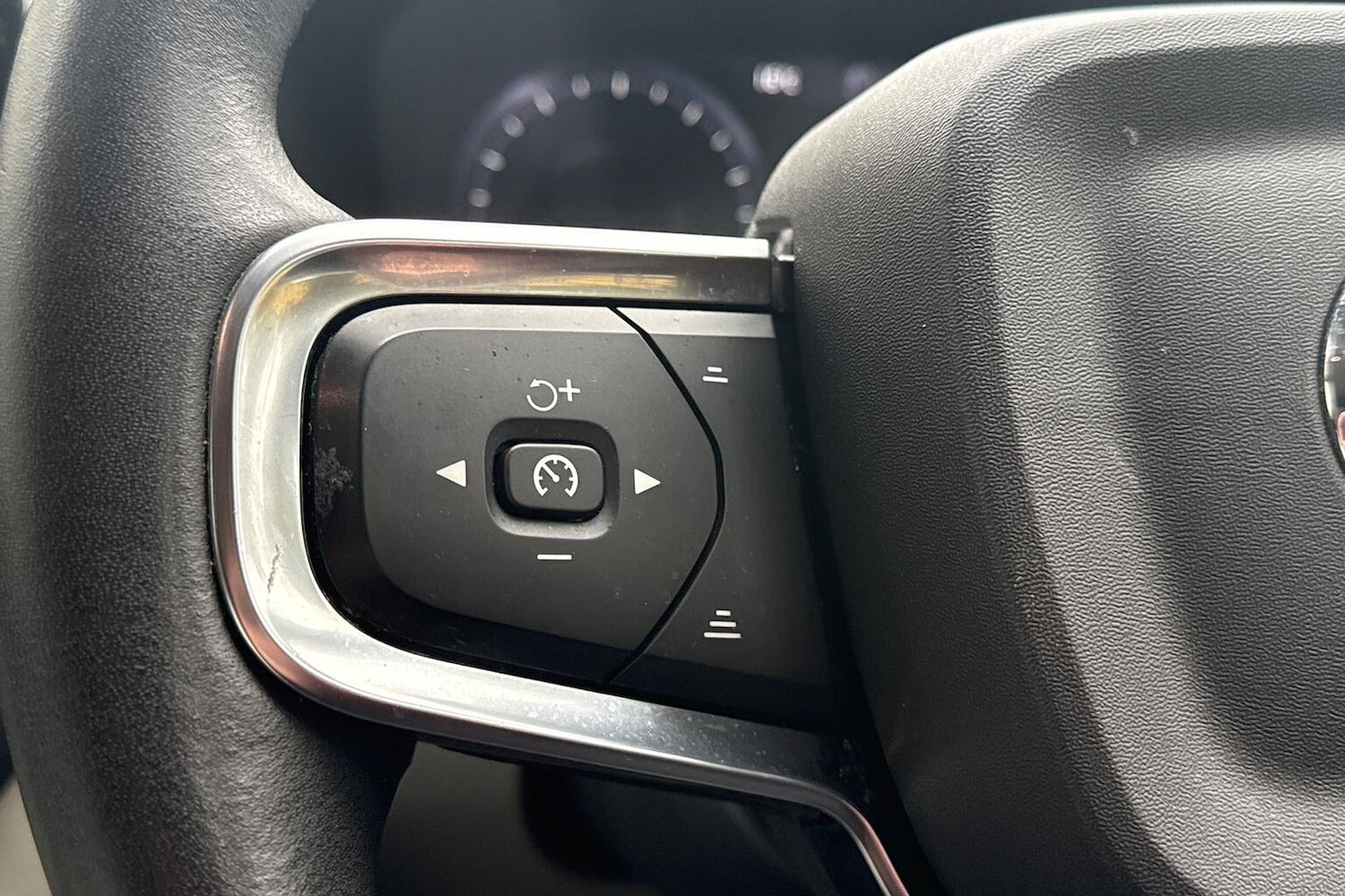 Used Volvo XC40 2020 for sale - 76588596: Photo 25