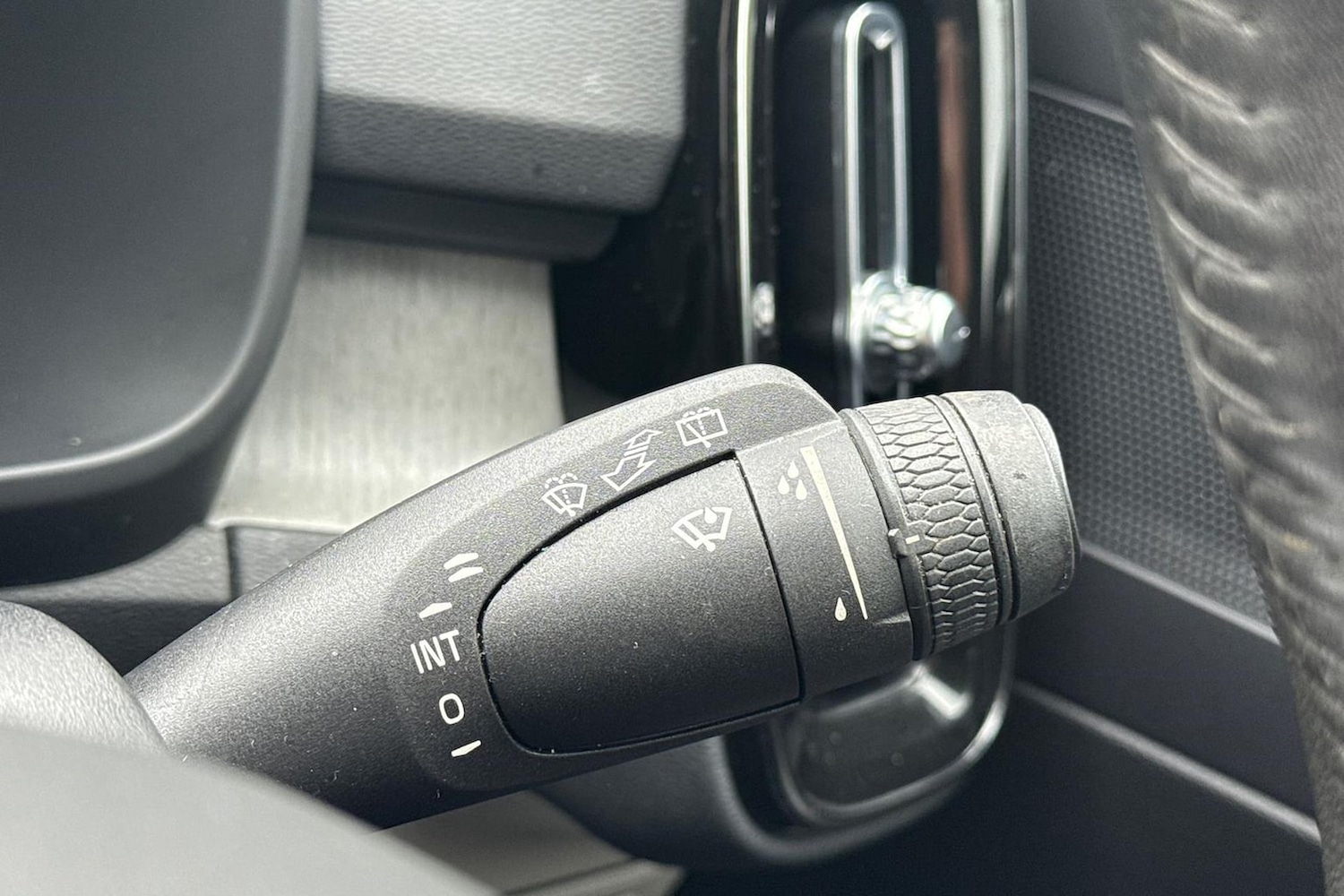 Used Volvo XC40 2020 for sale - 76588596: Photo 28