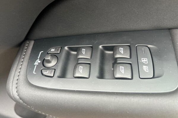 Used Volvo XC60 2025 for sale - 76089141: Photo 21