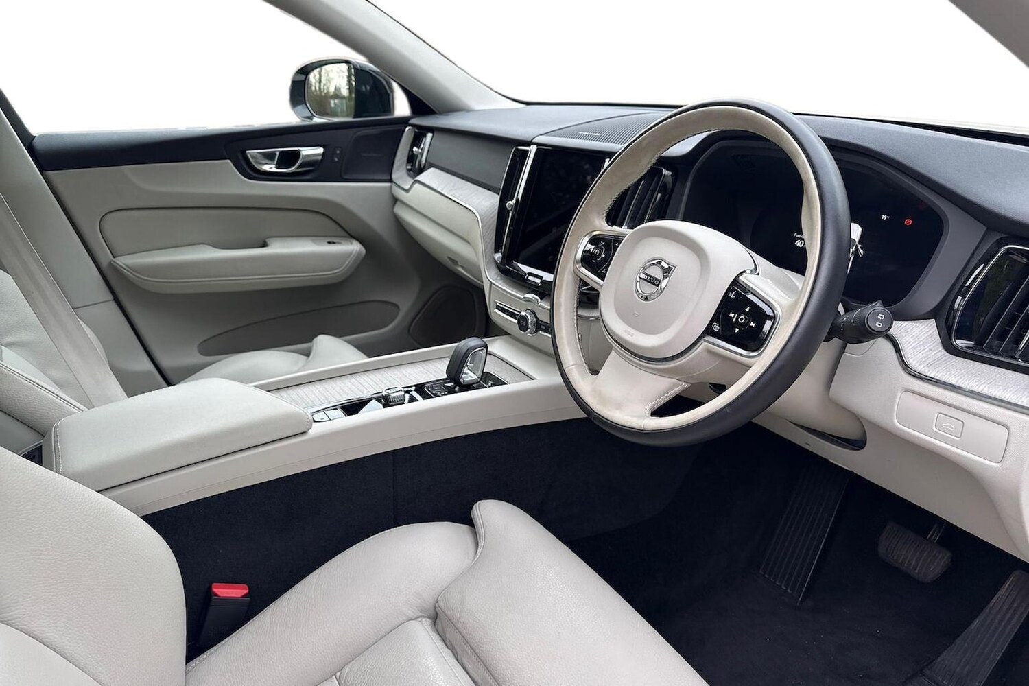 Used Volvo XC60 2022 for sale - 78192796: Photo 17