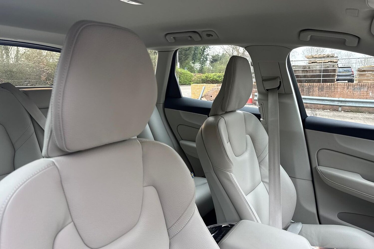 Used Volvo XC60 2022 for sale - 78192796: Photo 32