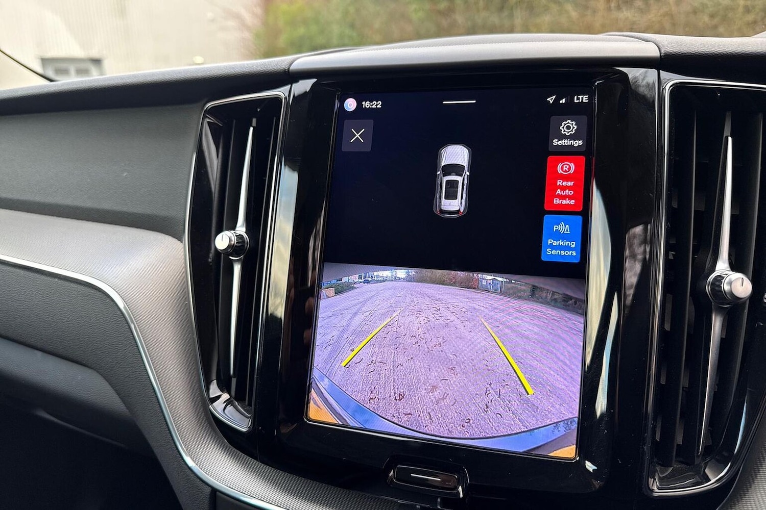 Used Volvo XC60 2022 for sale - 77973938: Photo 11