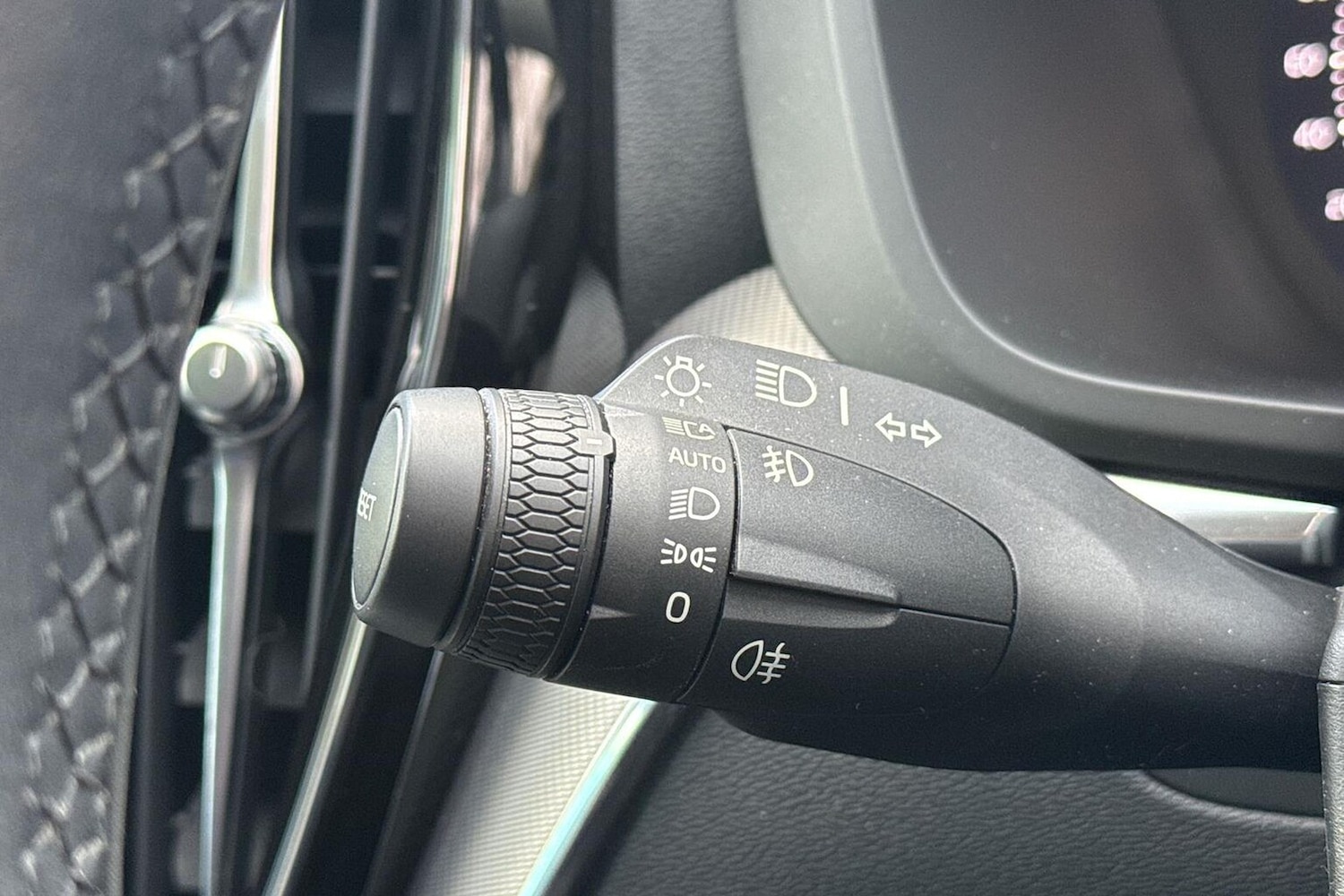 Used Volvo XC60 2022 for sale - 77973938: Photo 29