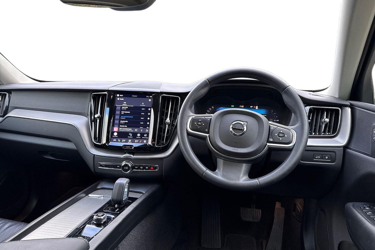 Used Volvo XC60 2022 for sale - 77973938: Photo 9