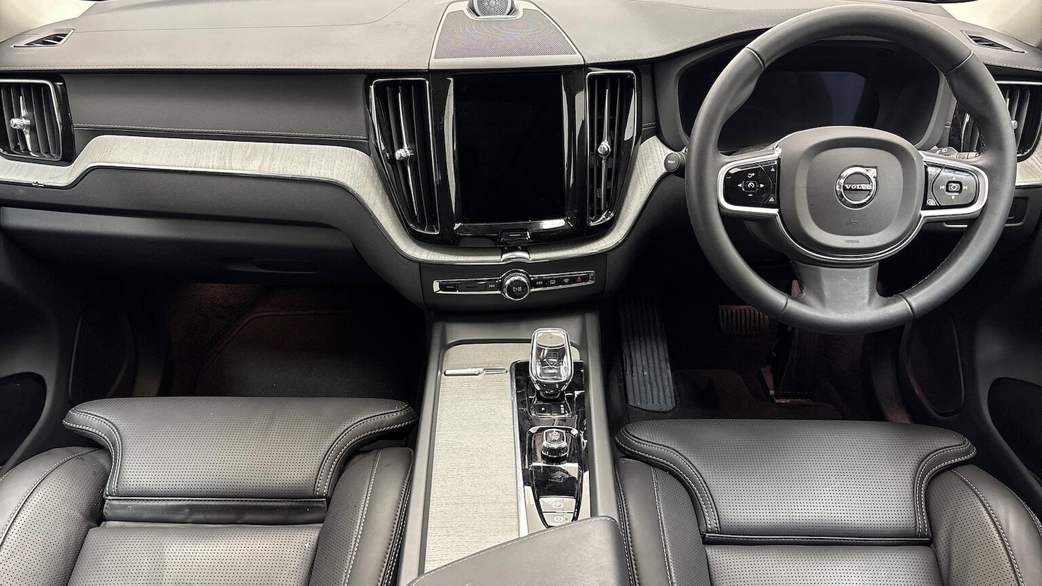 Used Volvo XC60 2025 for sale - 76713194: Photo 10