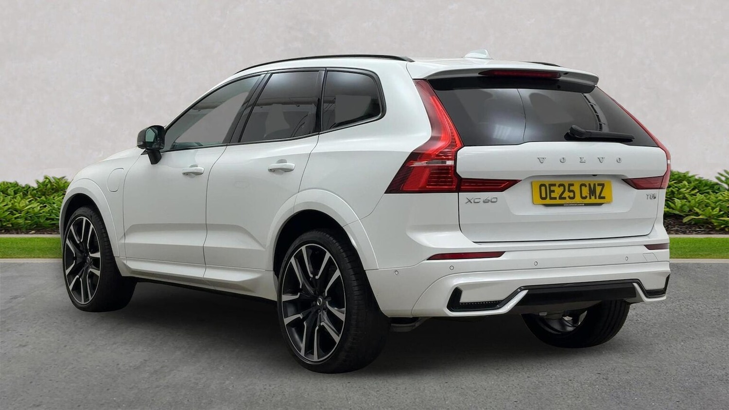 Used Volvo XC60 2025 for sale - 76713194: Photo 5