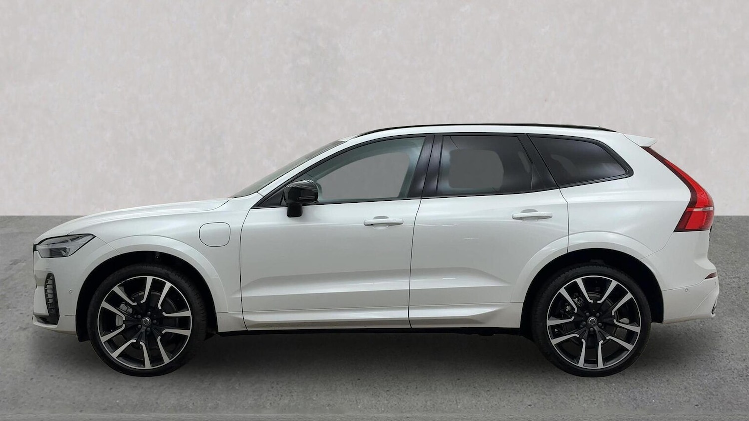 Used Volvo XC60 2025 for sale - 76713194: Photo 6