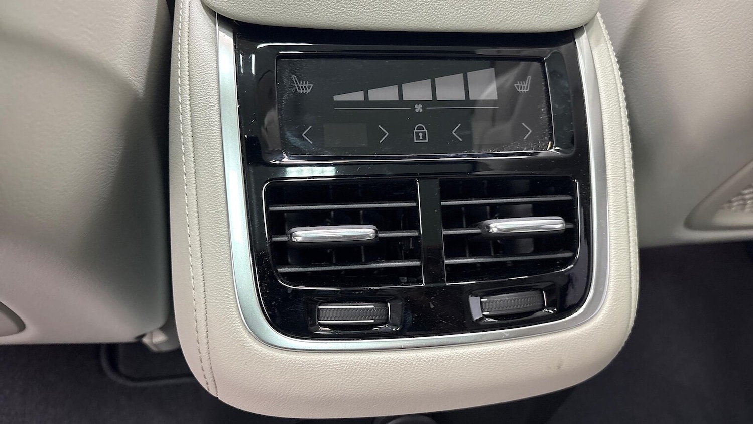 Used Volvo XC90 2025 for sale - 77089948: Photo 16