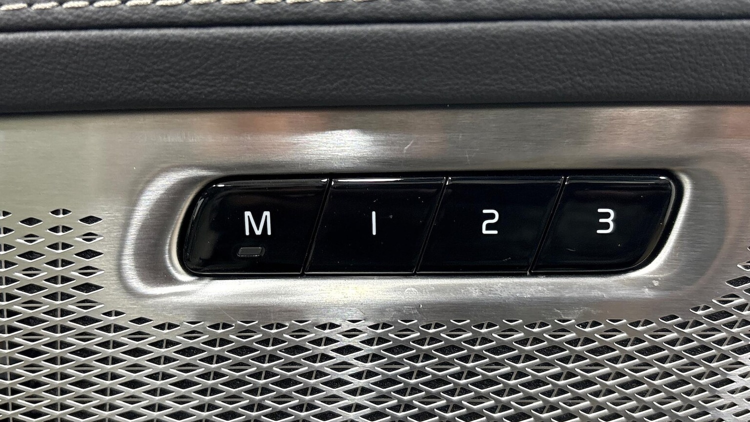 Used Volvo XC90 2025 for sale - 77089948: Photo 24