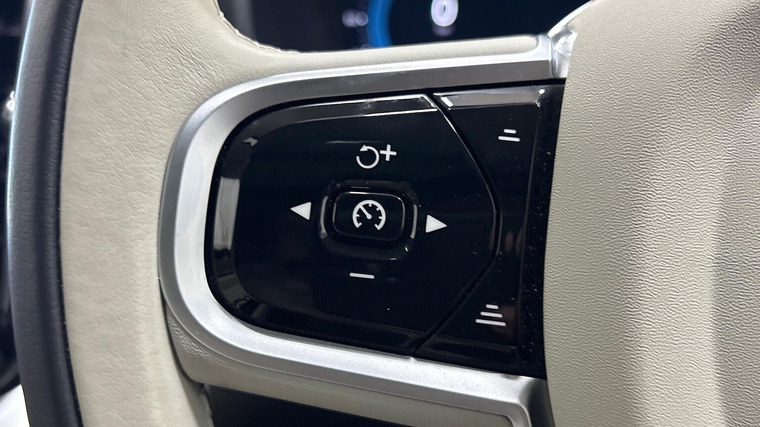 Used Volvo XC90 2025 for sale - 77089948: Photo 29