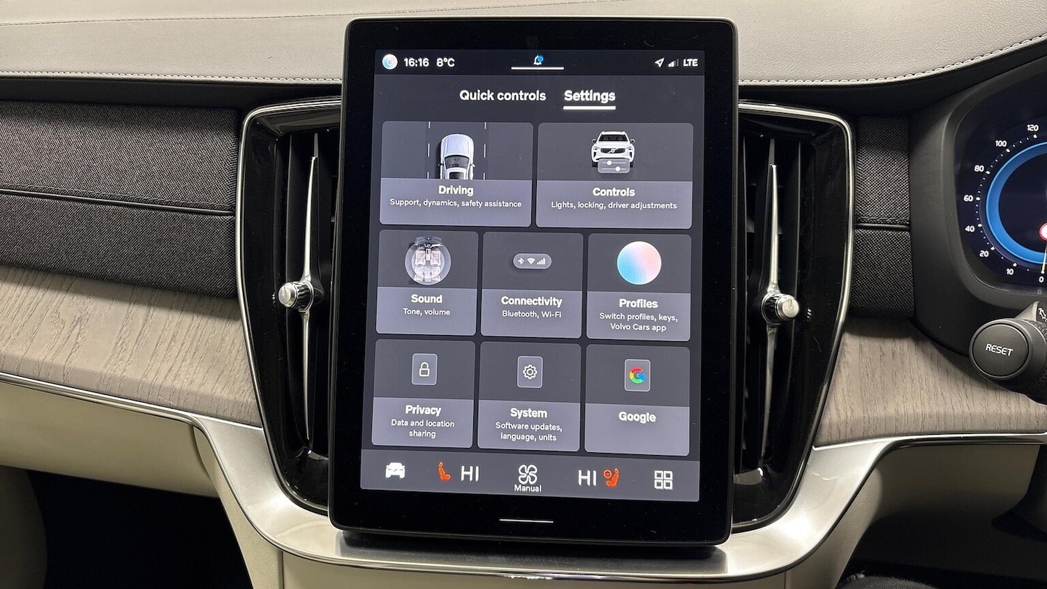 Used Volvo XC90 2025 for sale - 77089948: Photo 33