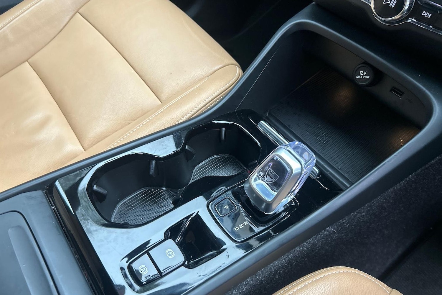 Used Volvo XC40 2020 for sale - 76757426: Photo 13