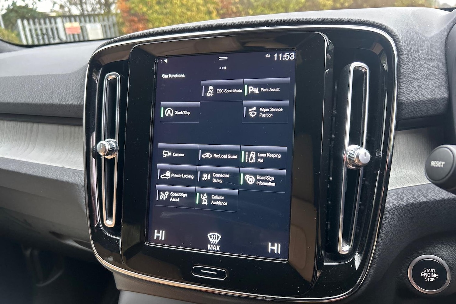 Used Volvo XC40 2020 for sale - 76757426: Photo 25