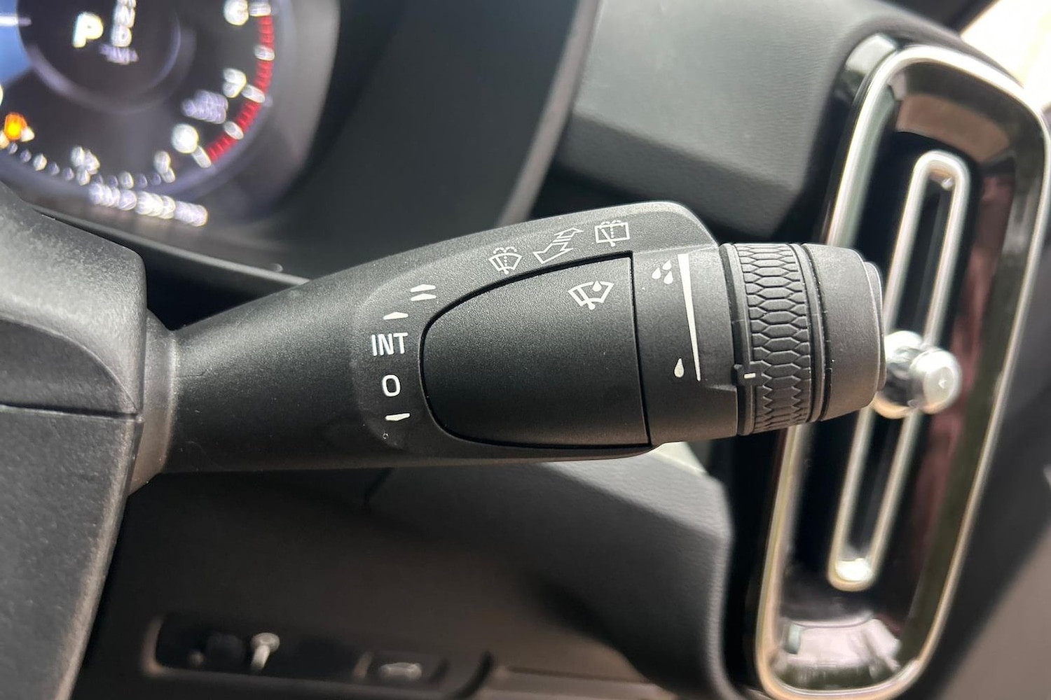 Used Volvo XC40 2020 for sale - 76757426: Photo 29