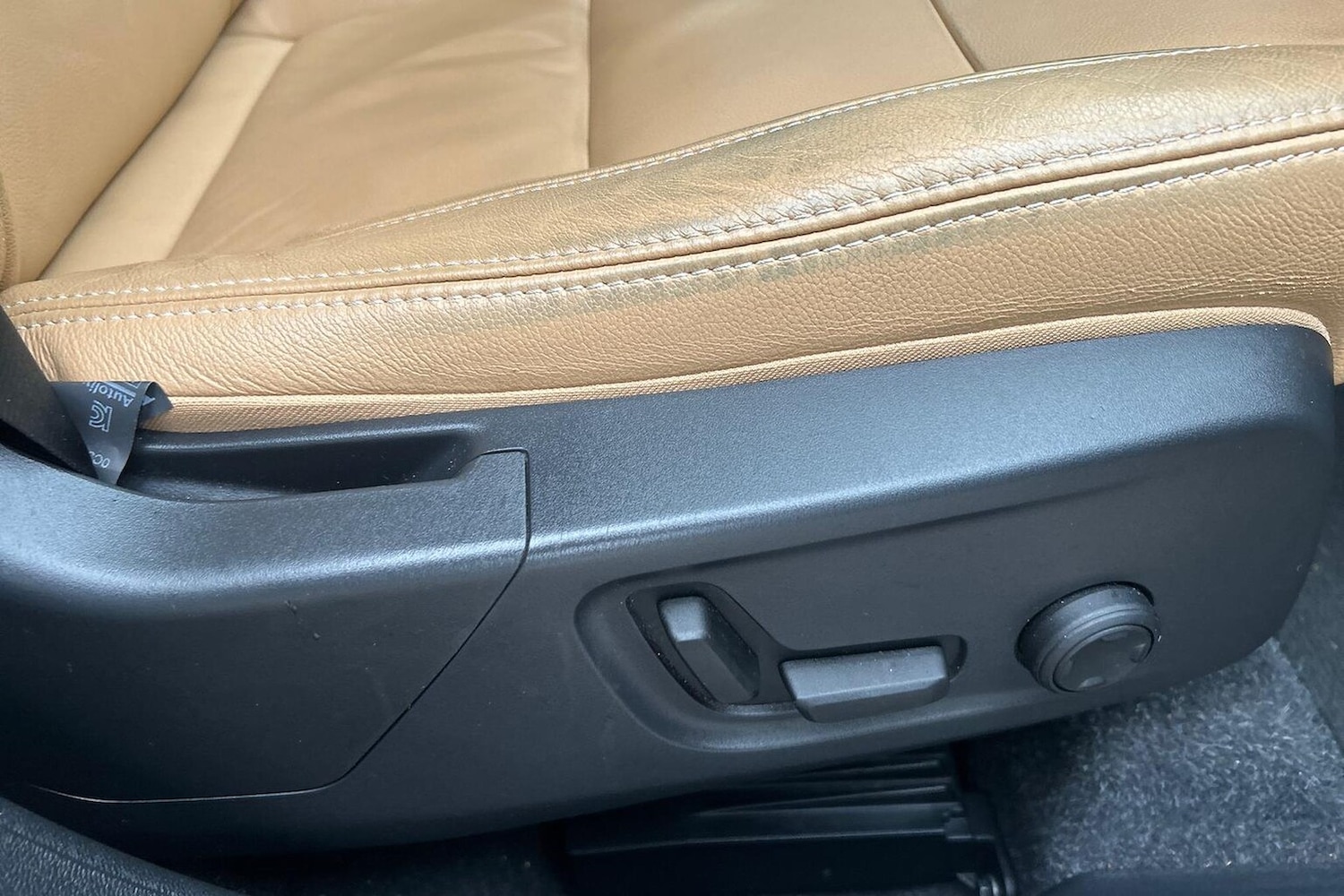 Used Volvo XC40 2020 for sale - 76757426: Photo 30