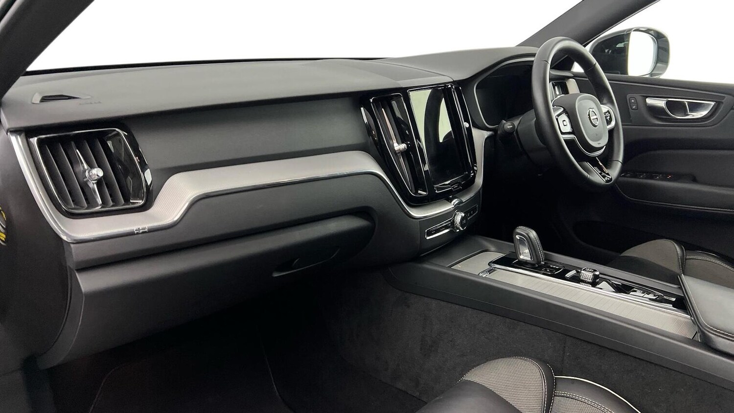 Used Volvo XC60 2021 for sale - 78192889: Photo 11