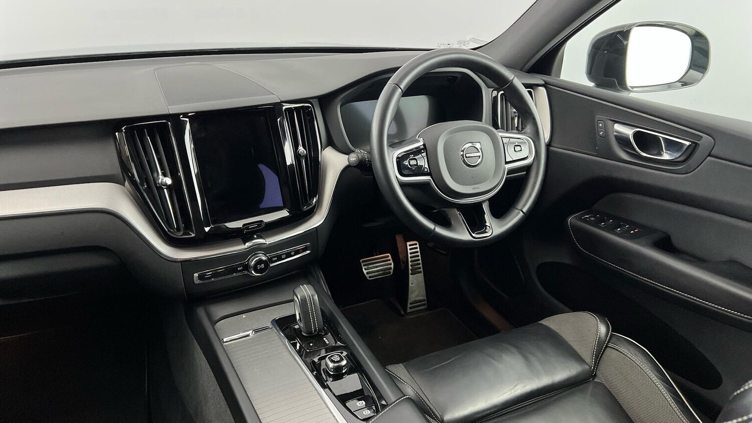 Used Volvo XC60 2021 for sale - 78192889: Photo 13