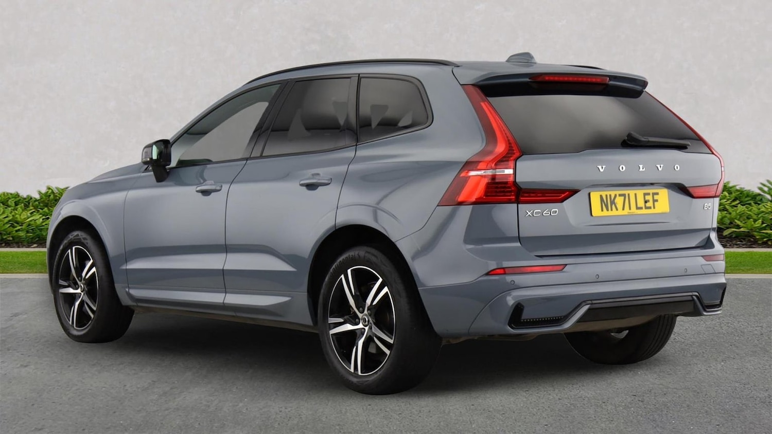 Used Volvo XC60 2021 for sale - 78192889: Photo 2
