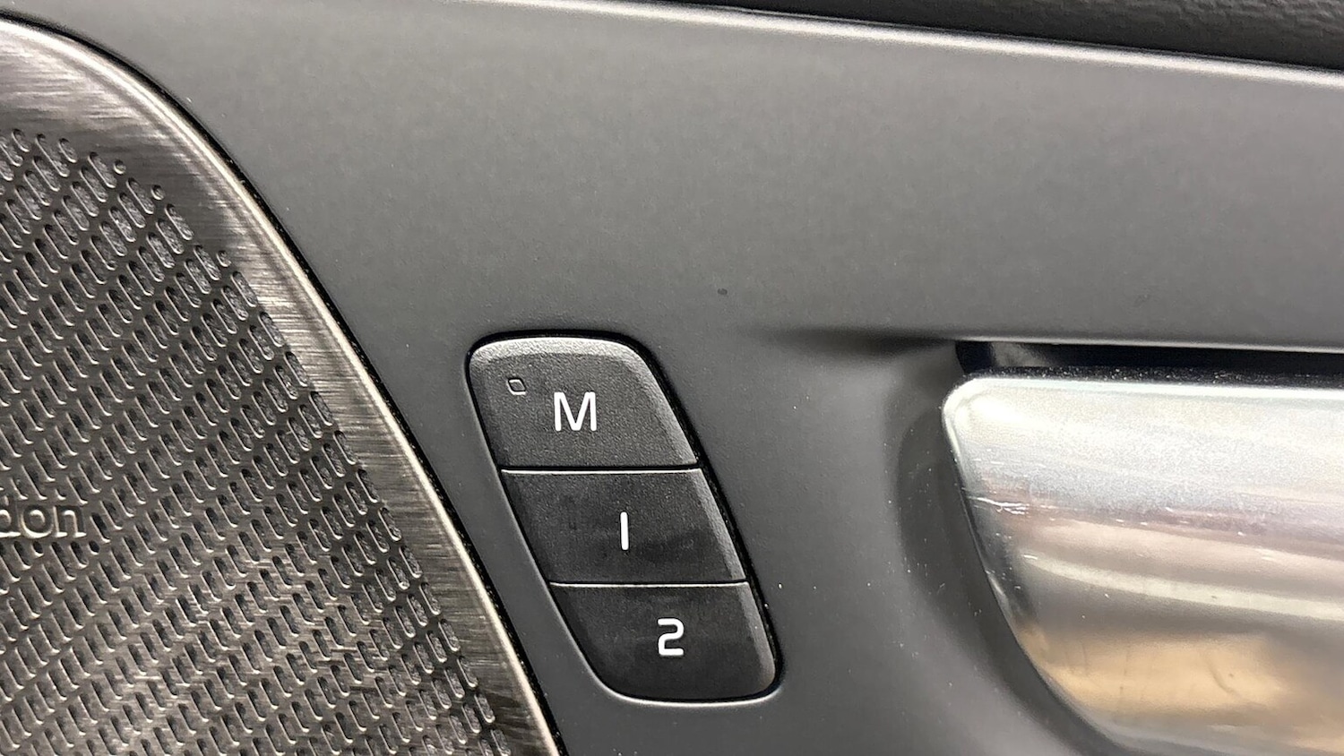 Used Volvo XC60 2025 for sale - 76757432: Photo 23