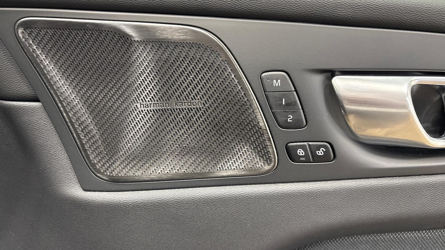 Used Volvo XC60 2025 for sale - 76757432: Photo 24