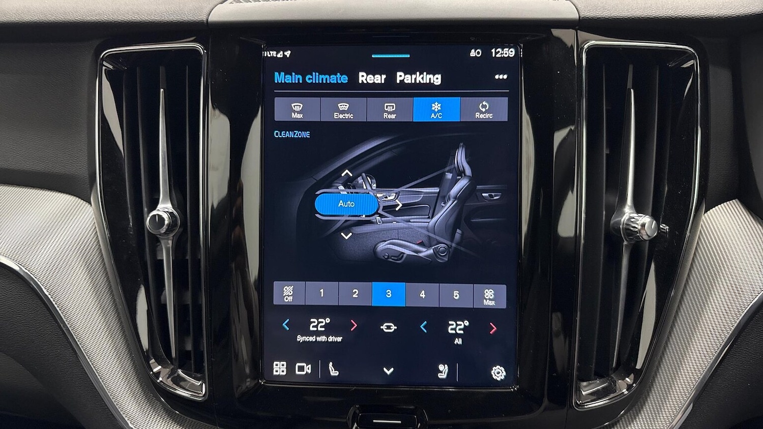 Used Volvo XC60 2025 for sale - 76757432: Photo 34