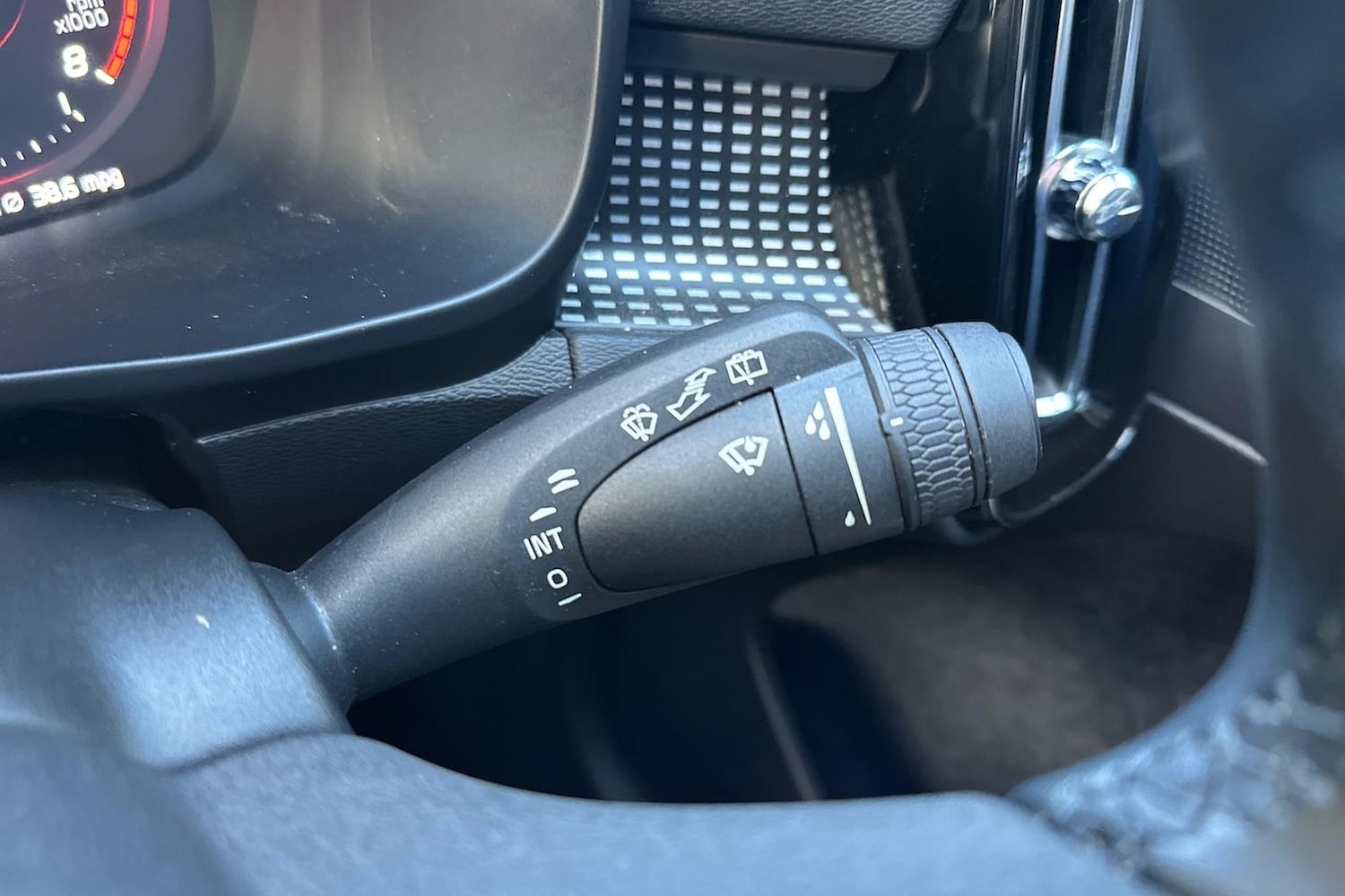 Used Volvo XC40 2022 for sale - 76757435: Photo 29