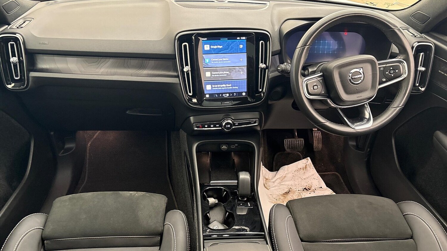 Used Volvo XC40 2023 for sale - 78192902: Photo 13