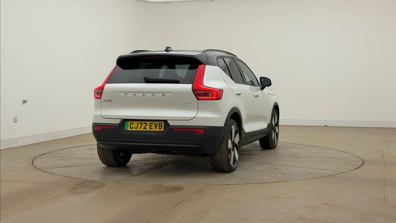 Used Volvo XC40 2023 for sale - 78192902: Photo 18