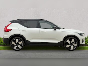 Used Volvo XC40 2023 for sale - 78192902: Photo