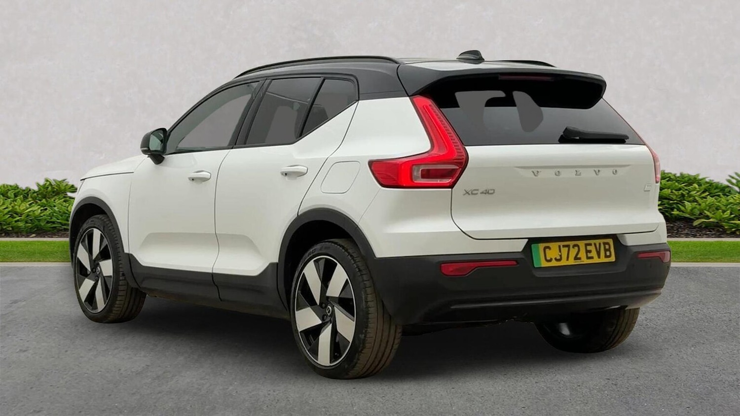 Used Volvo XC40 2023 for sale - 78192902: Photo 5