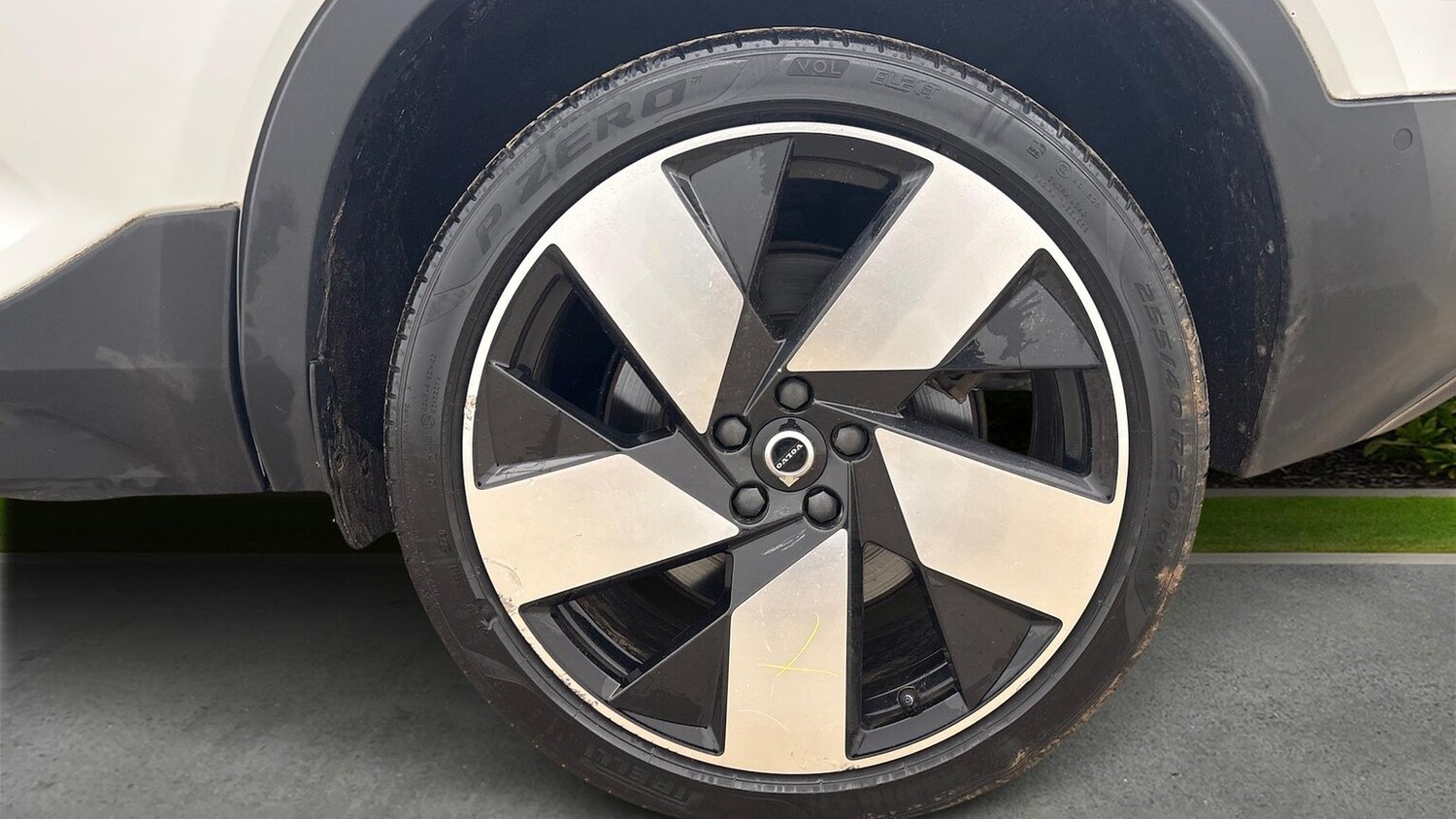 Used Volvo XC40 2023 for sale - 78192902: Photo 6