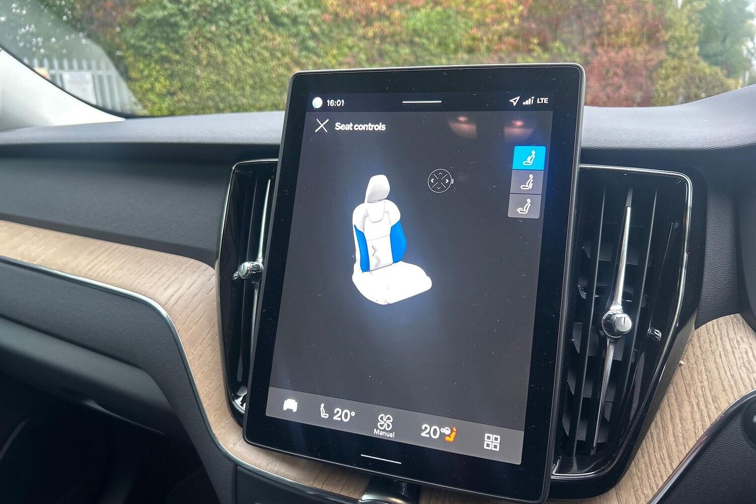 Used Volvo XC60 2025 for sale - 78192811: Photo 42