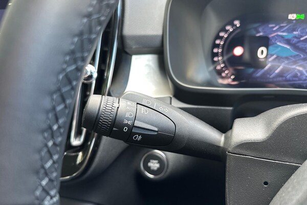 Used Volvo XC40 2025 for sale - 76252647: Photo 29