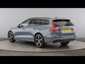 Used Volvo V60 2023 for sale - 78815902: Photo