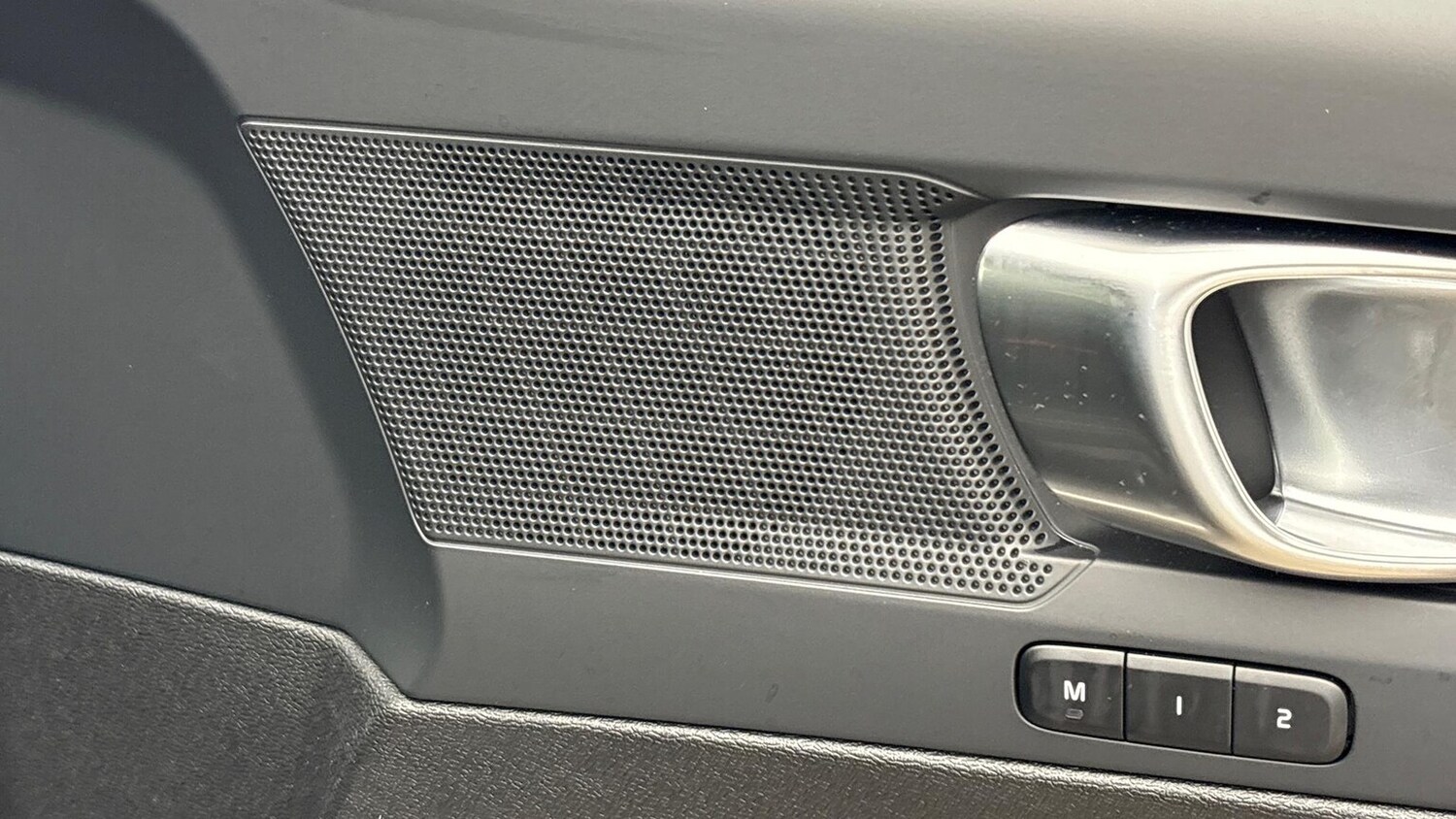 Used Volvo XC40 2024 for sale - 76413936: Photo 25