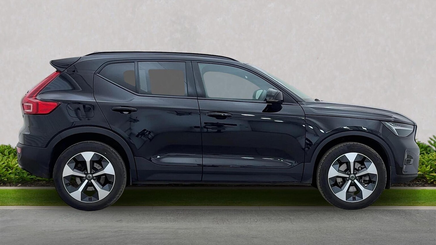 Used Volvo XC40 2024 for sale - 76413936: Photo 3