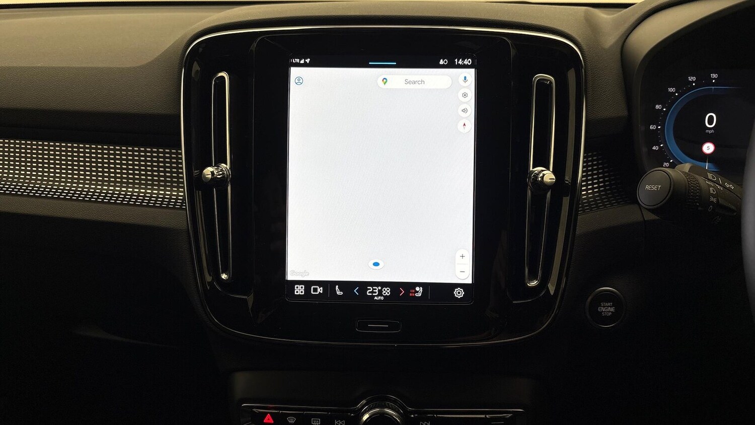 Used Volvo XC40 2024 for sale - 76413936: Photo 34