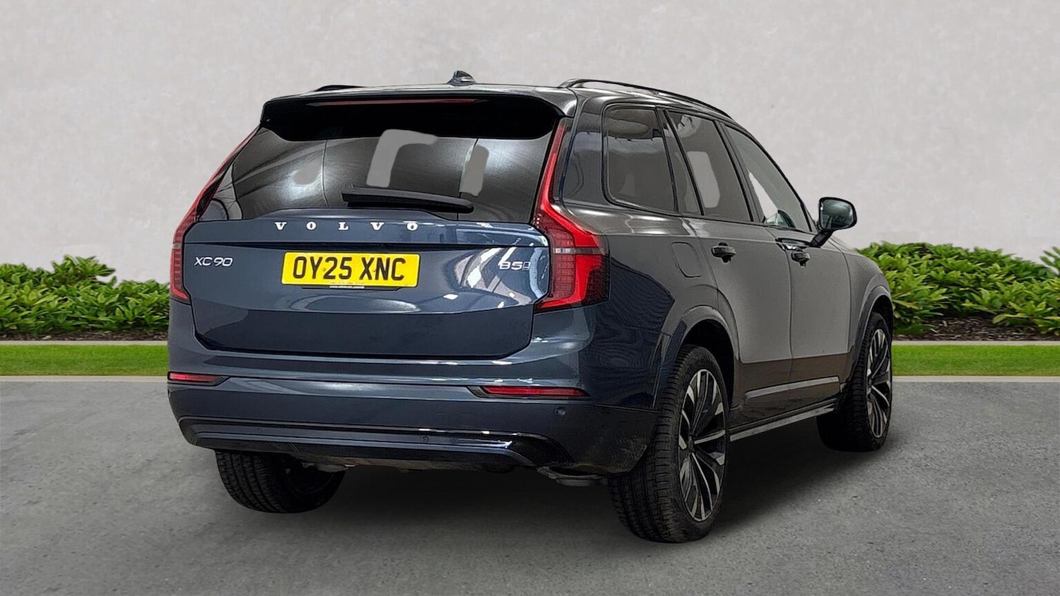 Used Volvo XC90 2025 for sale - 76957572: Photo 3
