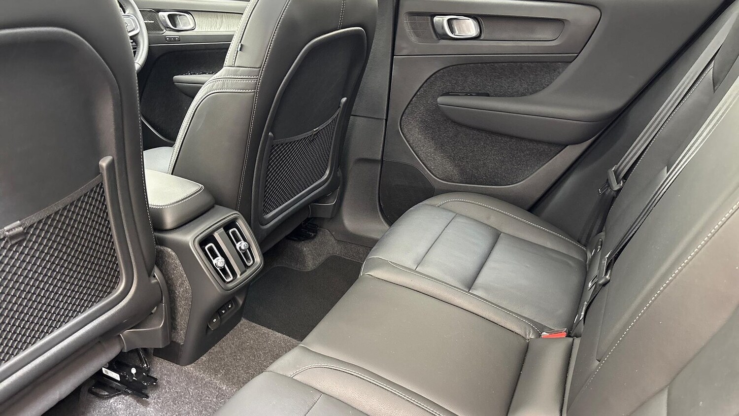 Used Volvo XC40 2025 for sale - 76220417: Photo 13