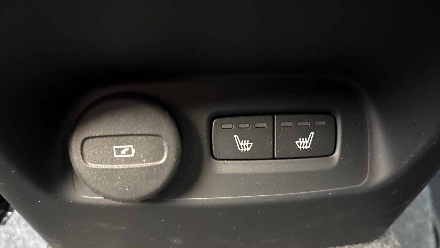 Used Volvo XC40 2025 for sale - 76220417: Photo 17