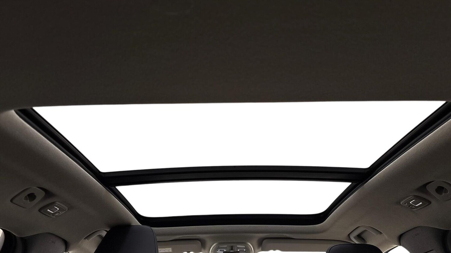 Used Volvo XC40 2025 for sale - 76220417: Photo 18