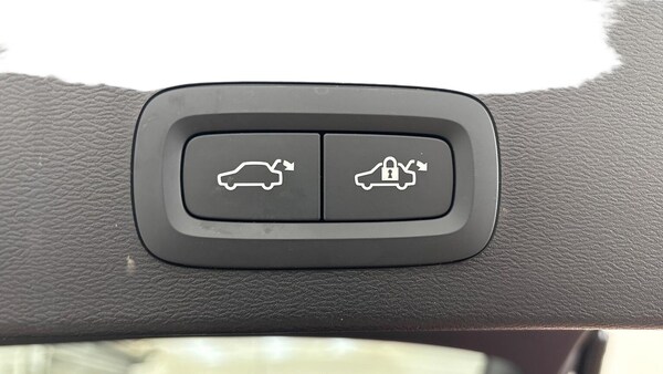 Used Volvo XC40 2025 for sale - 76220417: Photo 19
