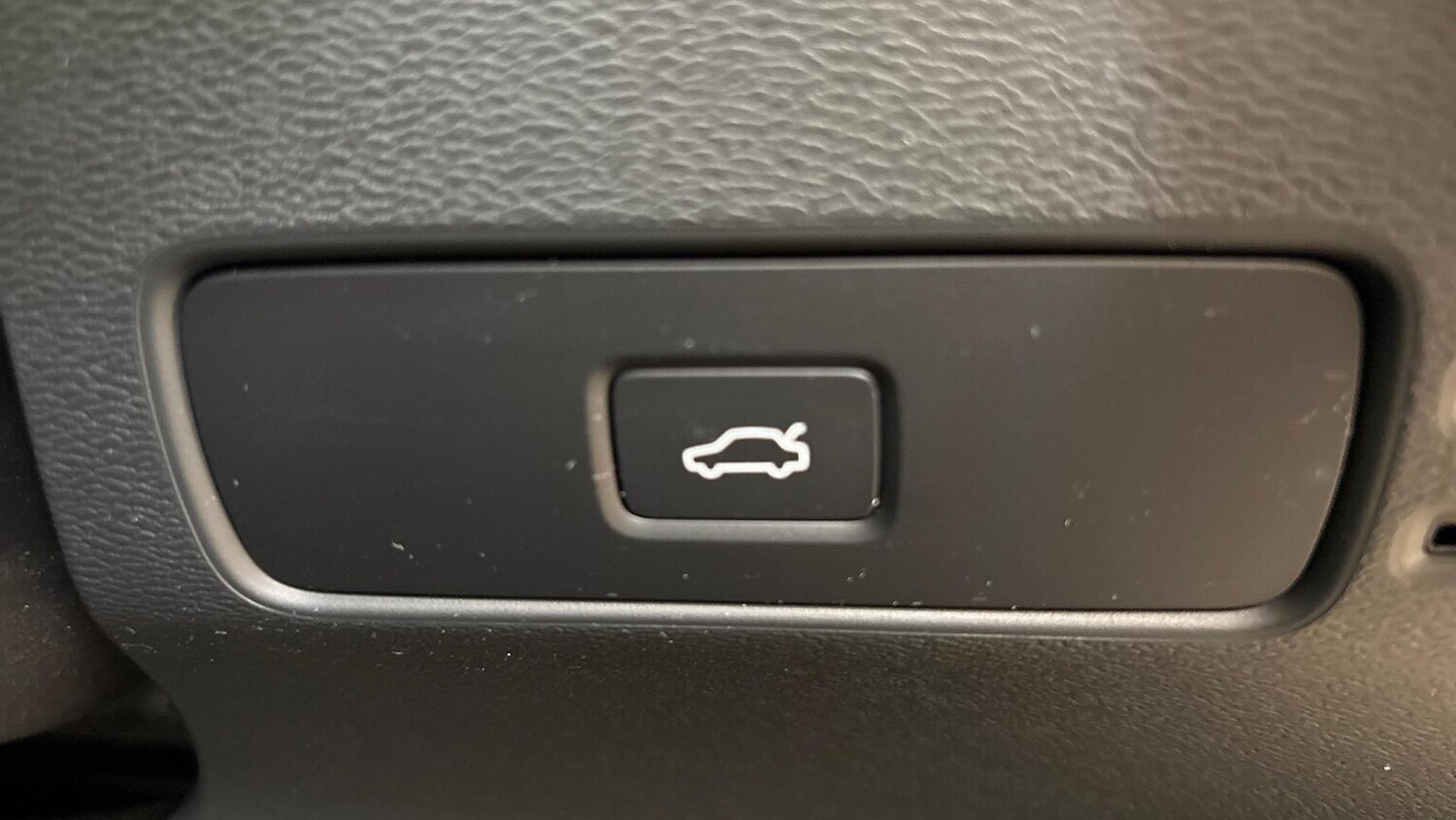 Used Volvo XC40 2025 for sale - 76220417: Photo 29