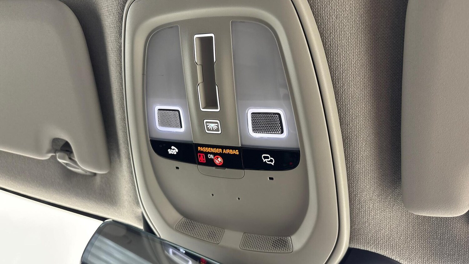 Used Volvo XC40 2025 for sale - 76220417: Photo 32