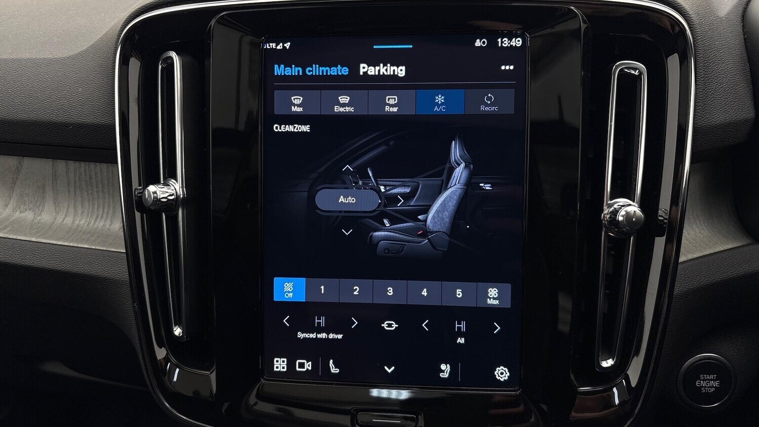 Used Volvo XC40 2025 for sale - 76220417: Photo 37