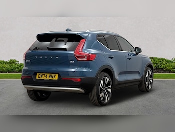 Used Volvo XC40 2025 for sale - 76220417: Photo 3